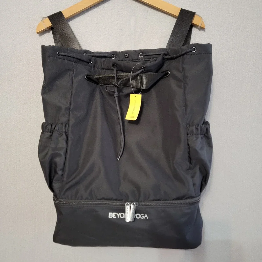 BEYOND YOGA CONVERTIBLE GYM BAG/BACKPACK